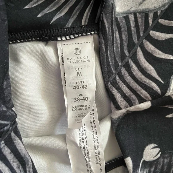 Balance Collection Black Hawaiian Mood Athletic Pants Womens Size M - Picture 5 of 5